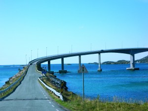 Bridge to Sommarøy